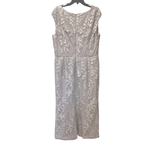 Lauren Ralph Lauren silver special occasion maxi dress. - Picture 3 of 7